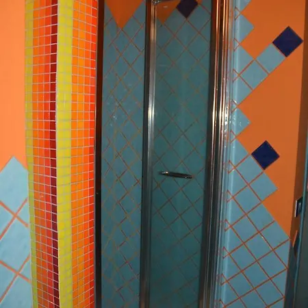 La Cajita Feliz 阿尔盖罗